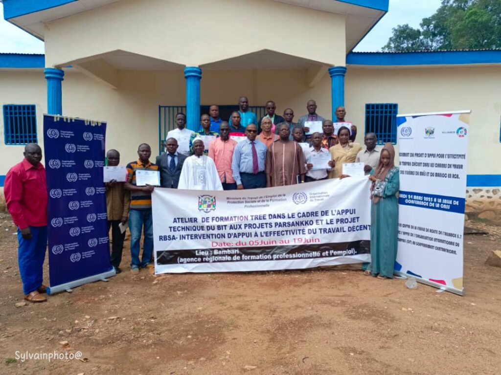 La Centrafrique renforce les compétences rurales et lutte contre le travail forcé : une avancée concrète à Bambari IMG 20250618 WA0113 1024x767