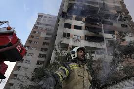 L’humanité face à son propre naufrage : quand les bombes enterrent l’avenir Image Gaza