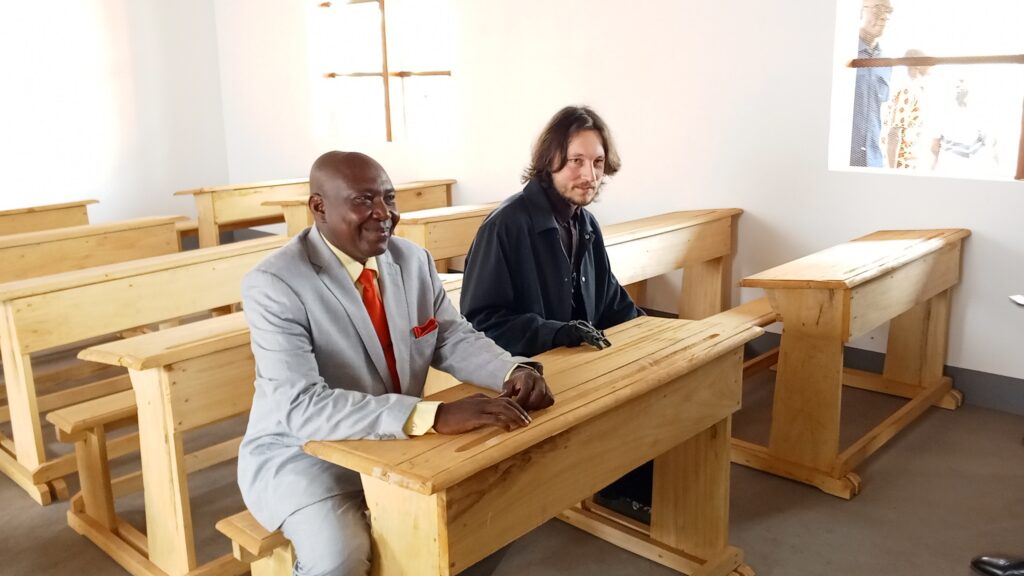 Centrafrique : un nouveau bâtiment inauguré au Lycée d’Excellence Faustin-Archange Touadéra 1000680131 1024x576