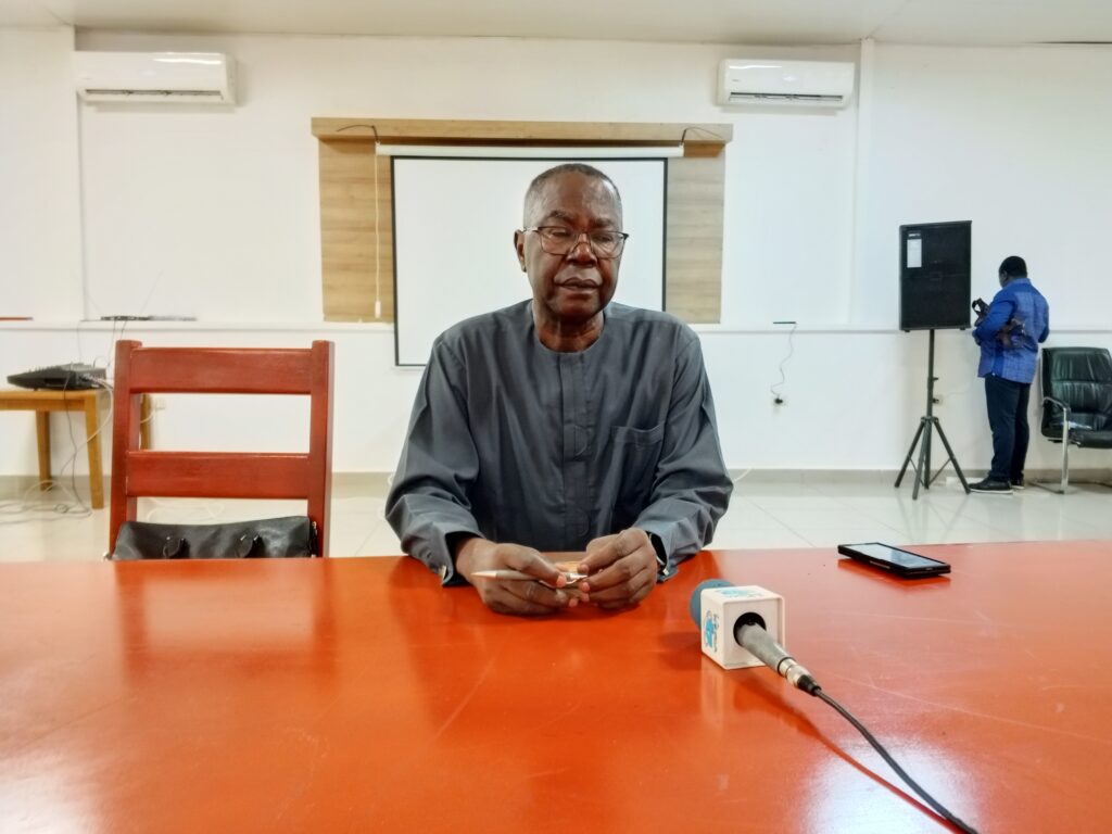 0 4064x3074 0 0 {} 0 24#